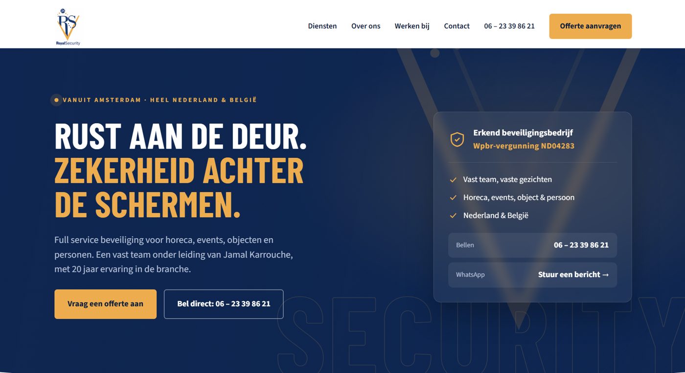 Homepage van JK Royal Security met de kop 'Rust aan de deur, zekerheid achter de schermen' en knoppen om een offerte aan te vragen of direct te bellen